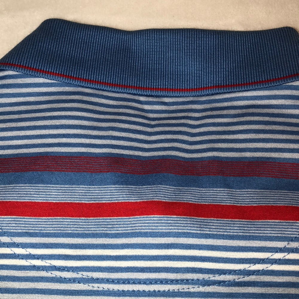 ❌SOLD❌ Hugo Boss Polo Shirt - Picture 7 of 8